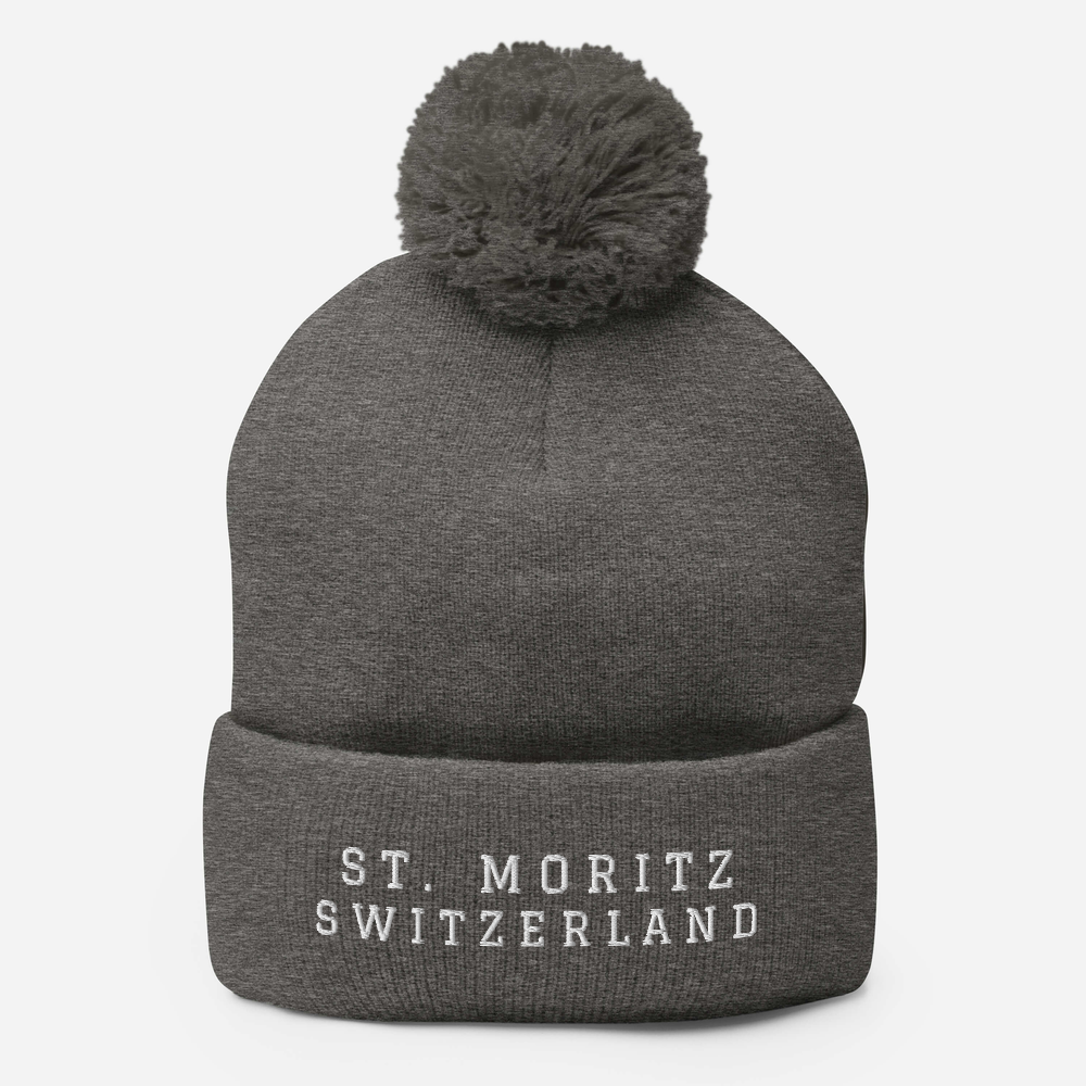 Ski resort pom-pom beanie – warm, unisex, and perfect for après-ski style