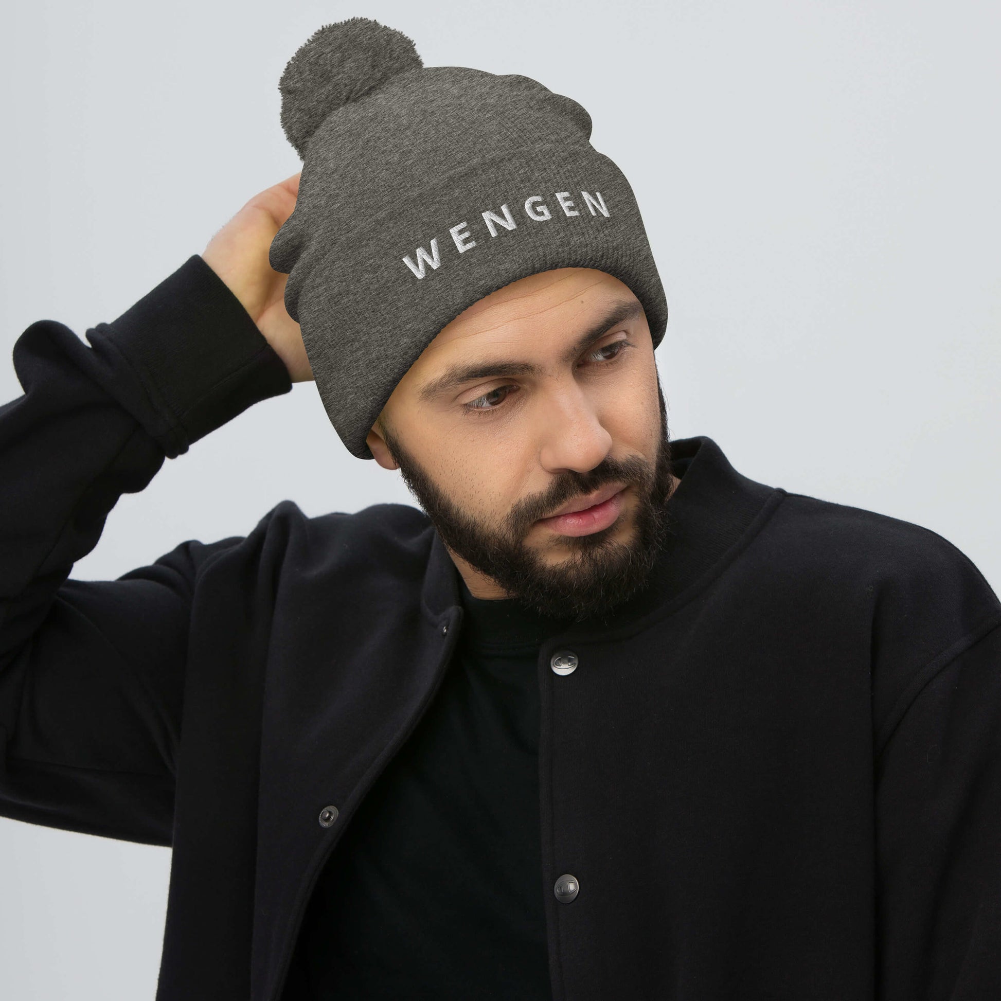 Stylish Knit Wengen Beanie with Embroidered Text – Perfect Swiss Alps Souvenir
